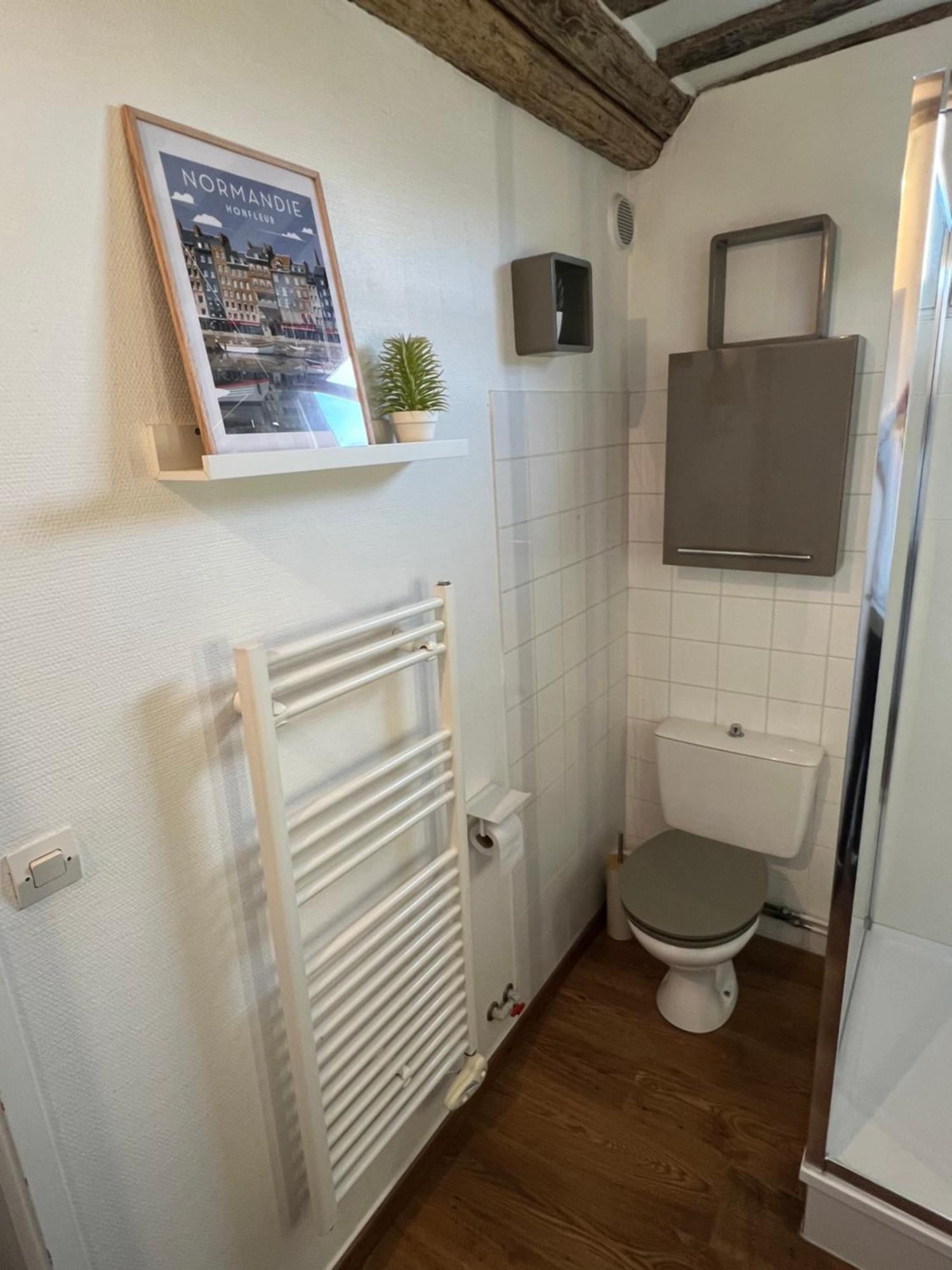 Une Pause Chez Julien, Appartement Lumineux Et Idealement Situe! Honfleur Eksteriør bilde